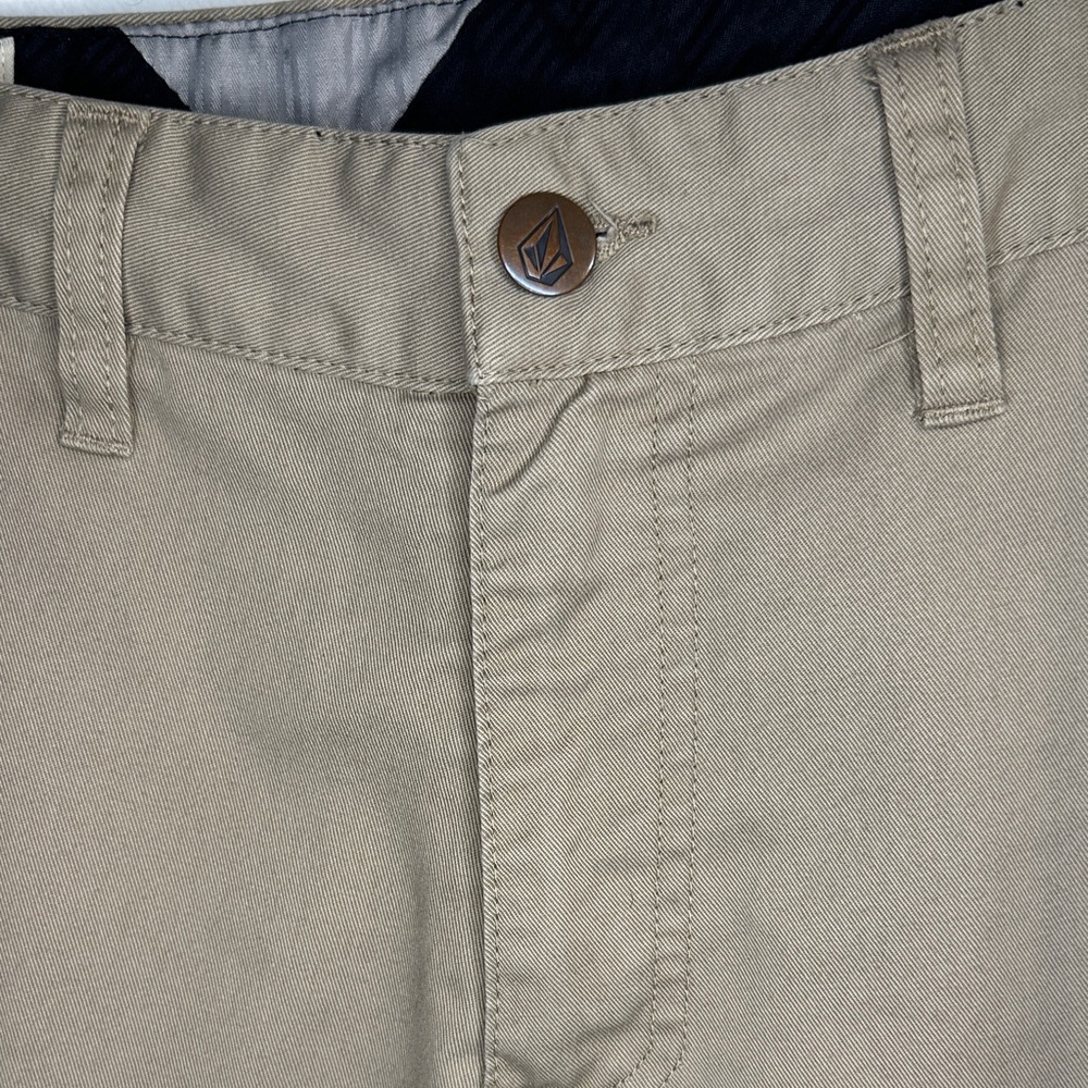 Volcom Men's Tan Shorts - Picture 7 of 10